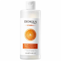 Средство для снития макияжа Bioaqua Vitamin C Brightening Essence Water